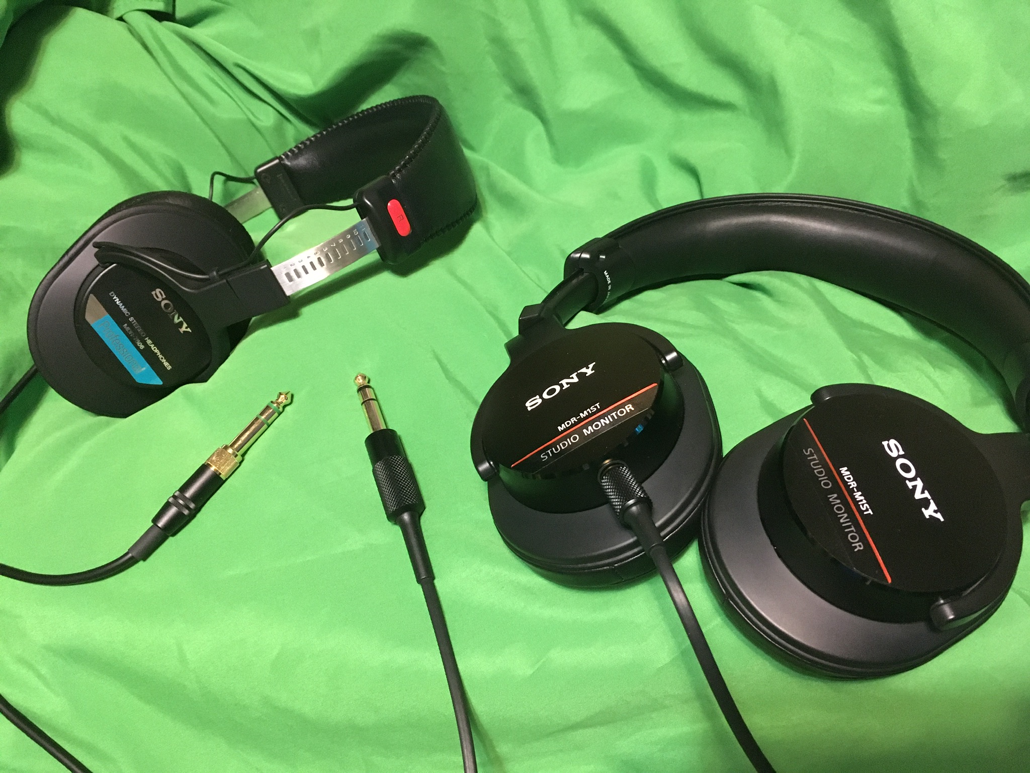 SONY MDR-M1ST and MDR-7506